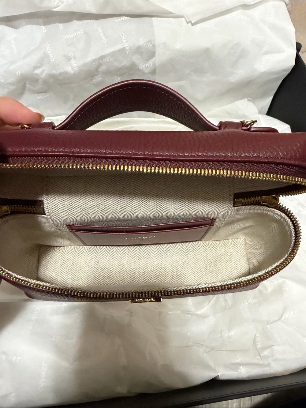 CHANEL 2026 Slim Vanity Case with chain burgundy - Picture 5 of 7